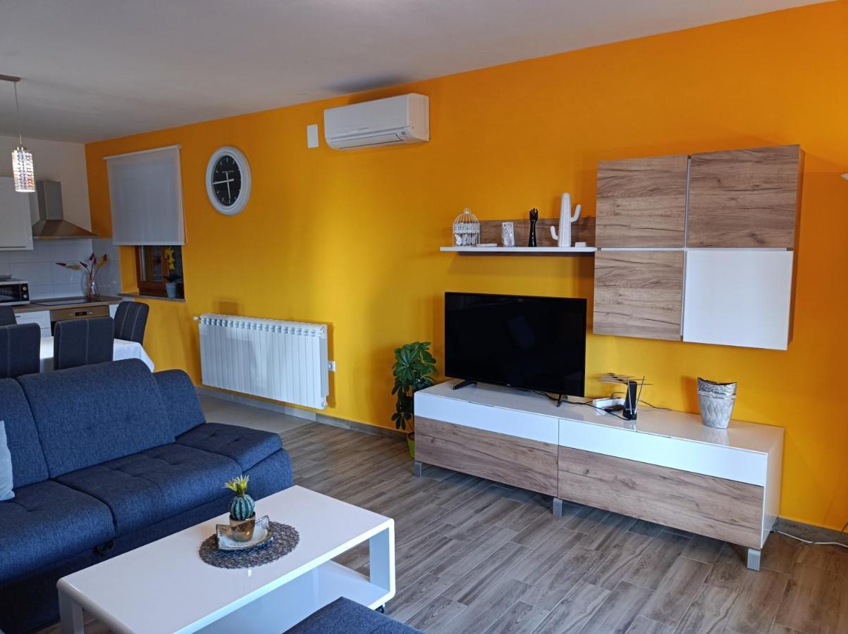 Apartman Biba Labin  Exteriör bild