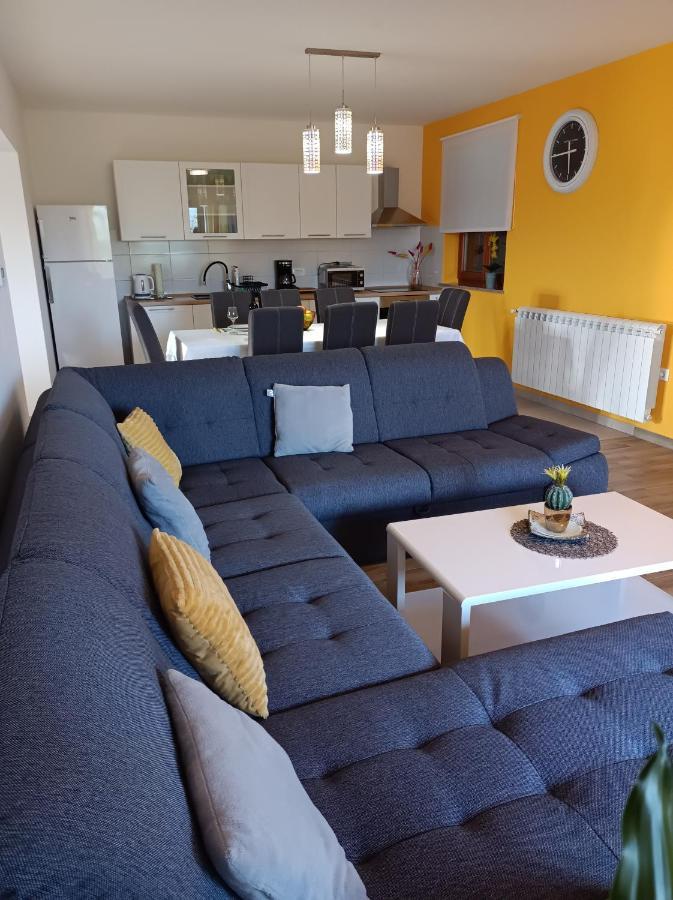 Apartman Biba Labin  Exteriör bild